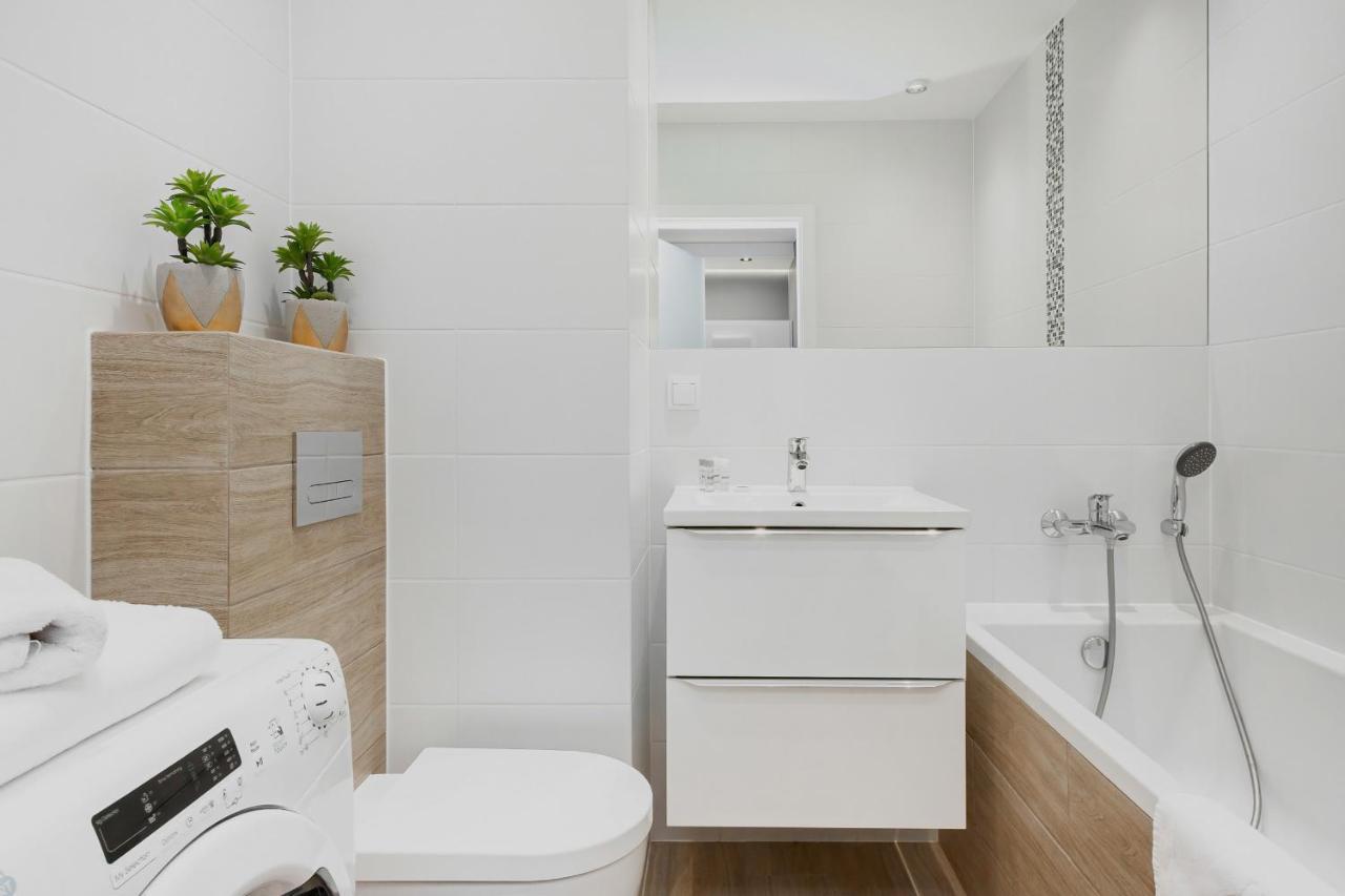 Apartments Parks Of Warsaw By Noclegi Renters Extérieur photo
